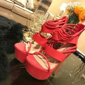 BEBE red hills size 7 1/2